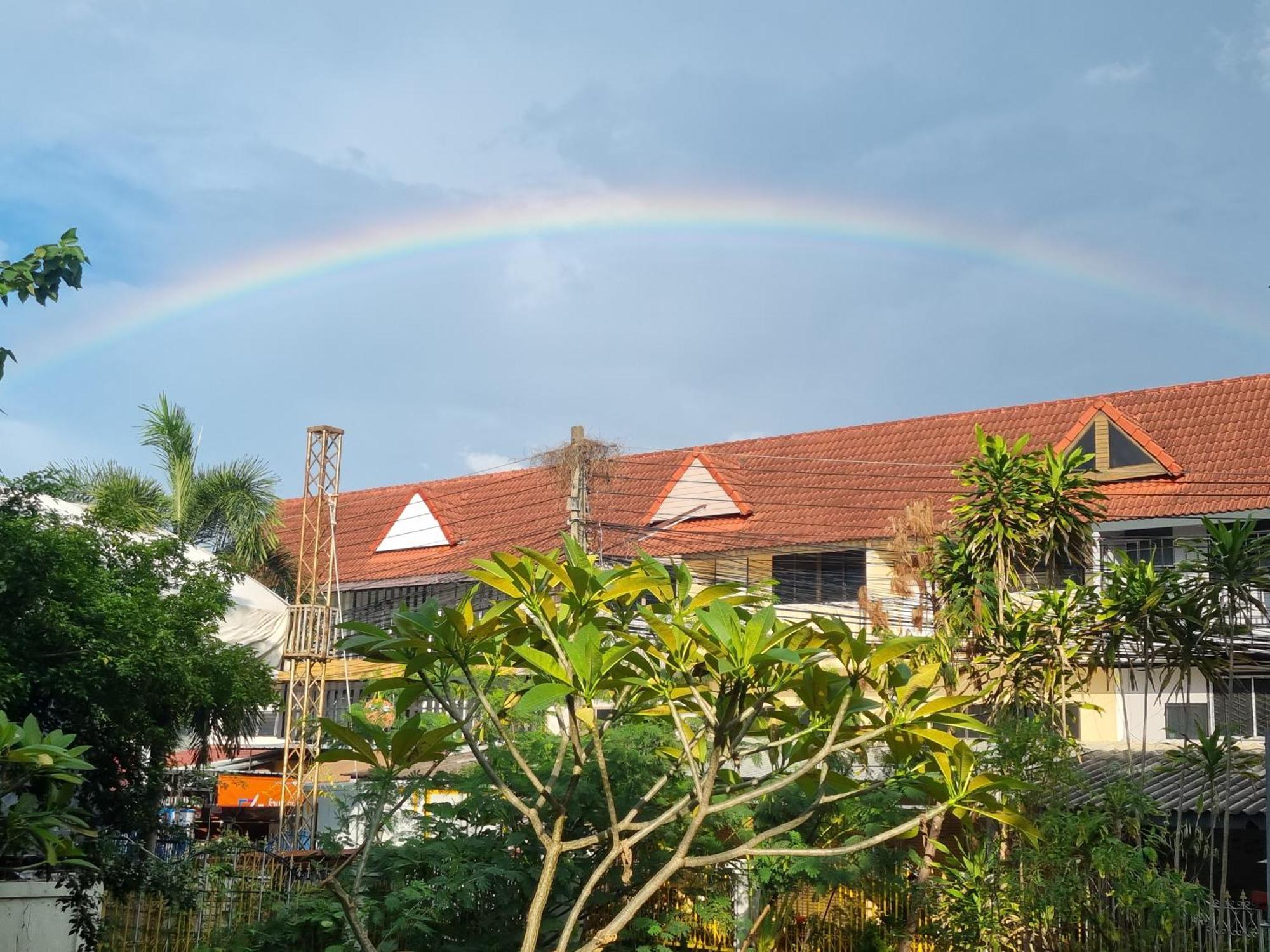 Home Baan Chiang Mai Bagian luar foto