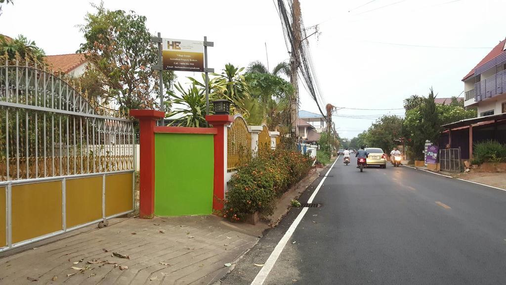 Home Baan Chiang Mai Bagian luar foto